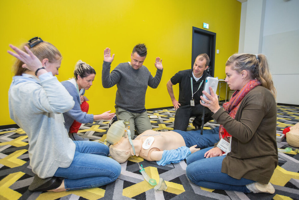 Fra workshop i Pit crew CPR som må til for å gjøre optimal AHLR. Ambulanseforum 2017©Fredrik Naumann/Felix Features