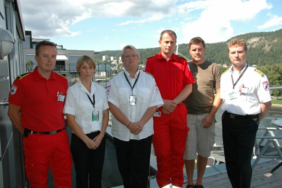 Håvard Larsen (helt til venstre) fikk prisenÅrets Paramedic i 2011, blant annet på grunn av innsatsen ved massedrapene på Utøya. Minner fra en forelesning hjalp ham å prioritere riktig.