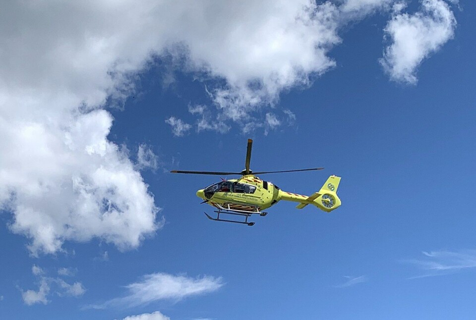 Legehelikopter i lufta.