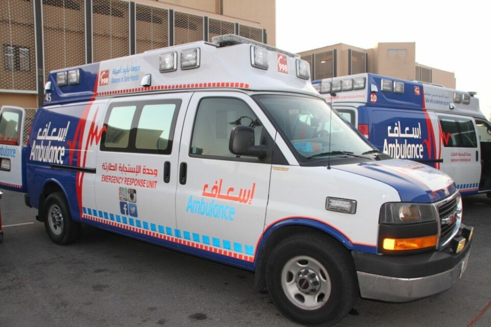 Den vanlige ambulansen med blå design.