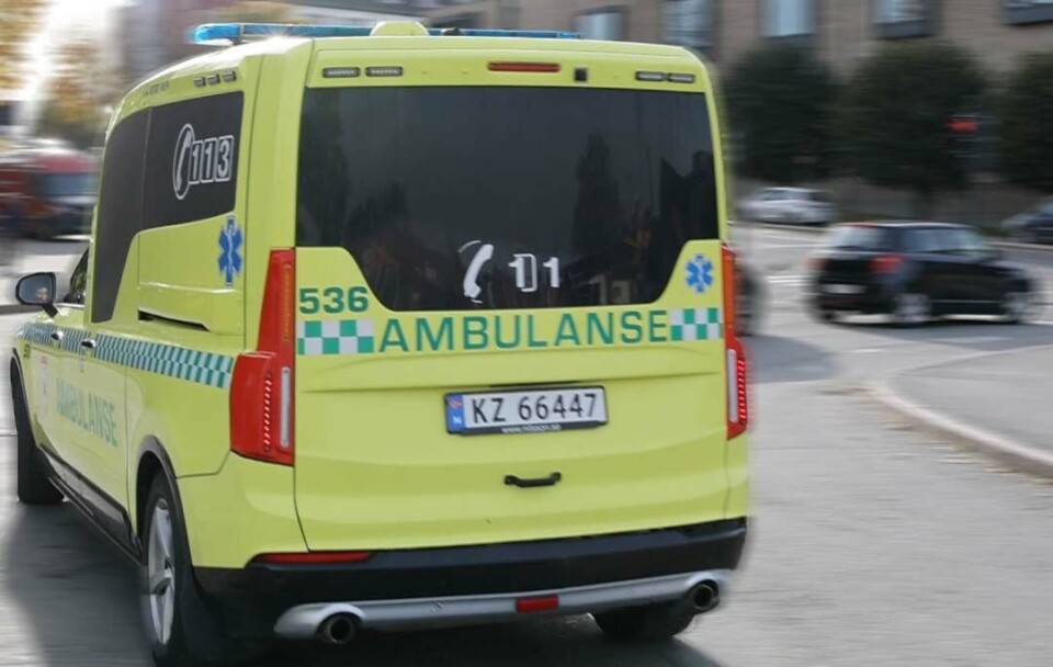 Fulgte ambulanse og fikk saftig bot