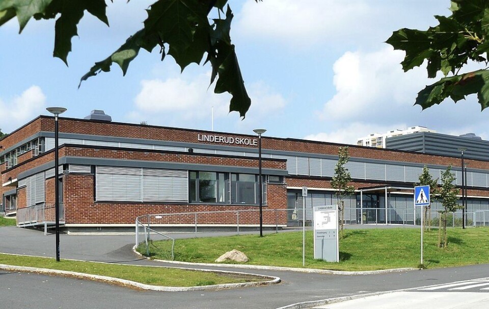 Eleven går på Linderud skole.