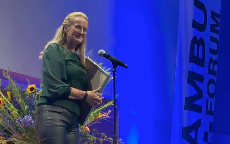 Randi Simensen fikk tildelt prisen som årets ambulansearbeider, og beskrives som en person med sterke meninger, klare holdninger og et klokt hode.