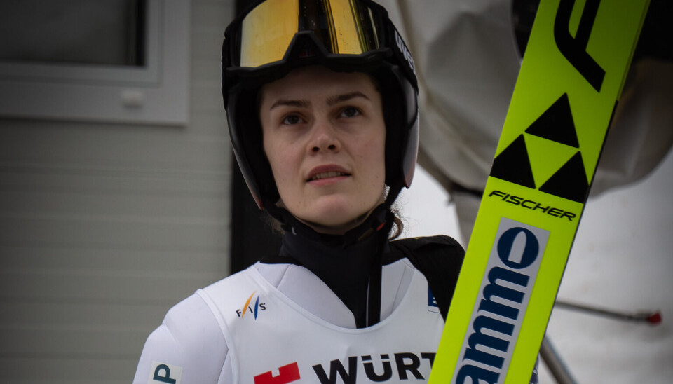 VM-MEDALJER I SKIHOPP: Anna Odine Strøm har satt paramedisinstudiene på vent mens hun satser på karriere innen skihopp.