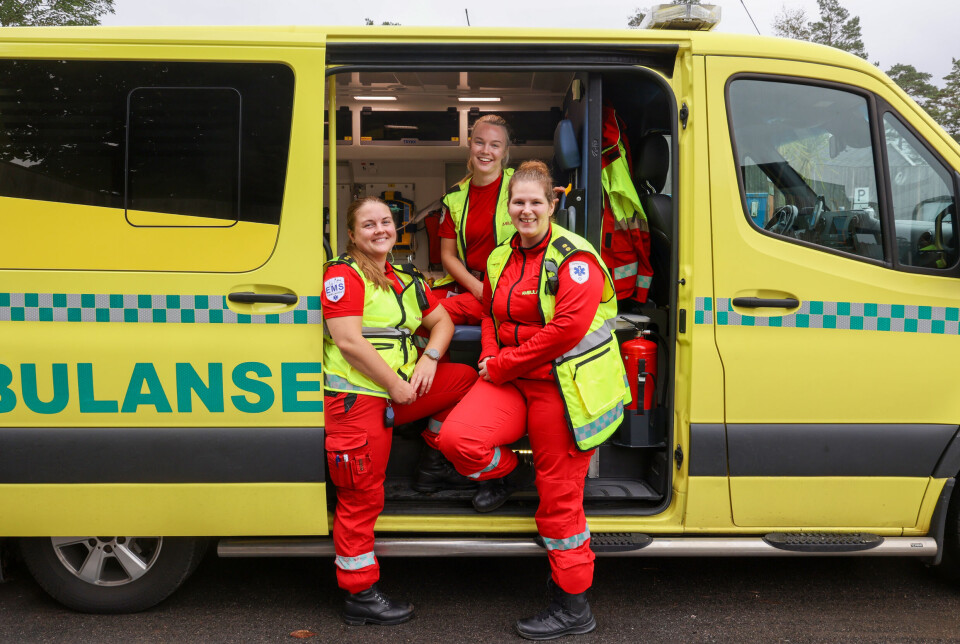 Ambulanseforum følger Dina Kvellestad (f.v.), Kaia Bondhus og Ina Kristine Carlsen i laget Fast AF gjennom konkurransen.
