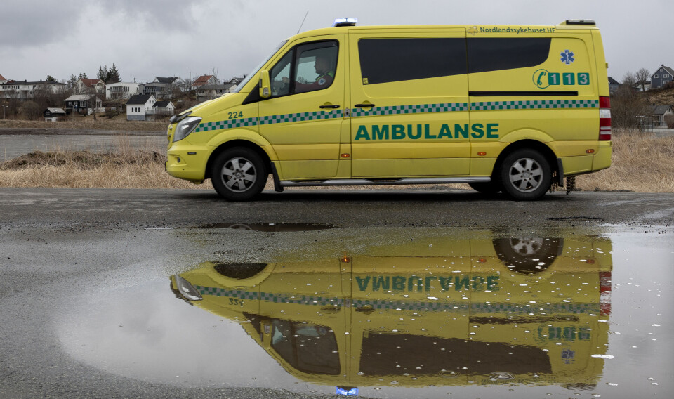 Fylkestingspolitikerne i Nordland ber staten ta over ansvaret for spesialisthelsetjenesten i nord. Da Ambulanseforum spurte alle partiene nasjonalt, var det kun Arbeiderpartiet, Høyre og Venstre som var fornøyd med at ambulansetjenesten styres av de regionale helseforetakene.